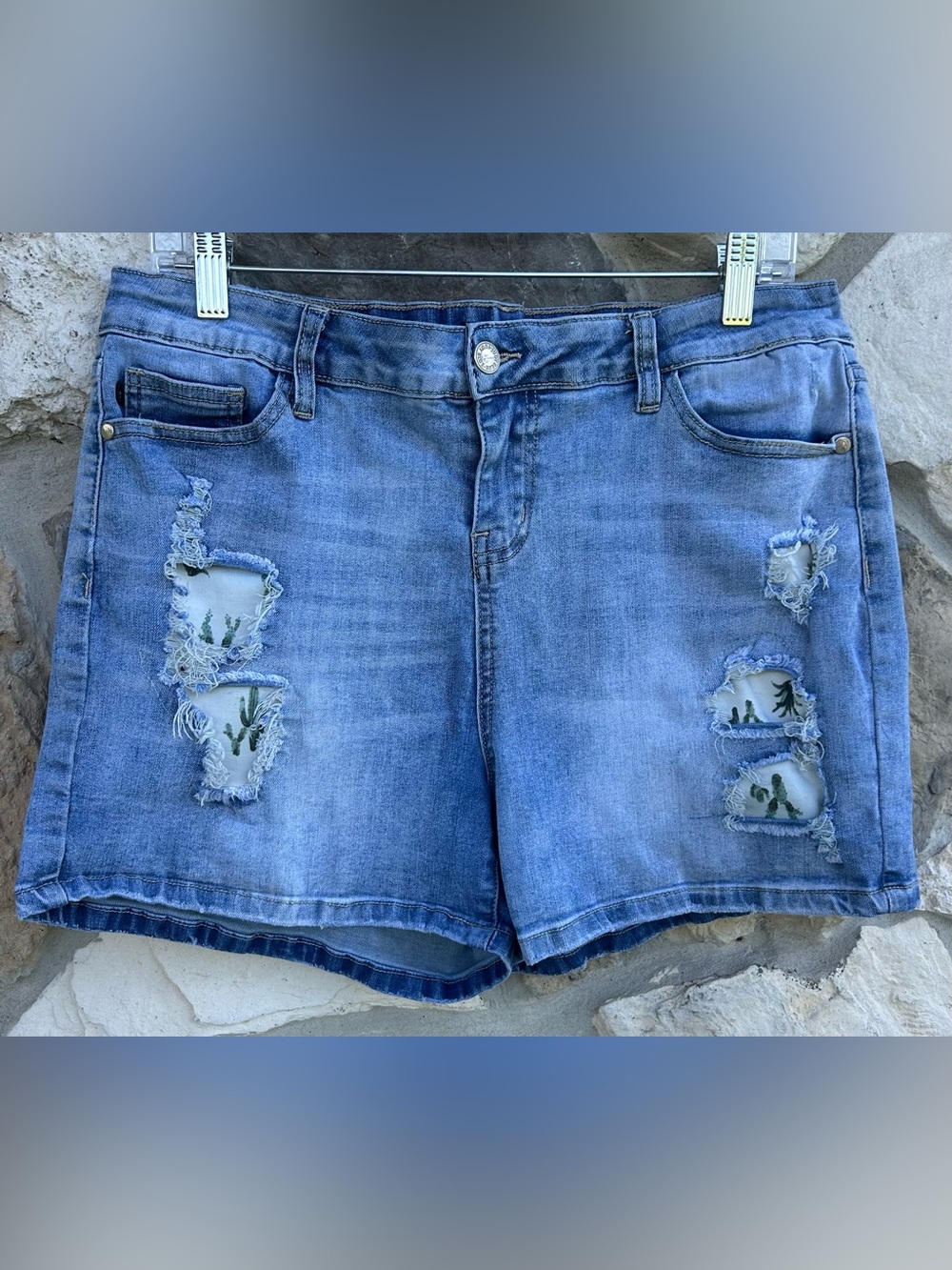 Judy Blue Denim Jean Shorts Size 1XL High Rise Boyfriend Stretchy Boho Cactus